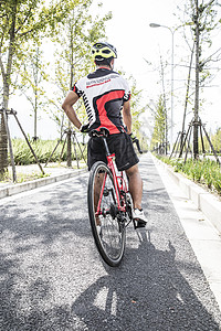 15场怒砍54球！拜仁15连胜仅2场低于3球，下周打巴黎月底打阿森纳