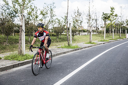 5场2球1助攻，官方：迪巴拉当选罗马10月队内最佳球员