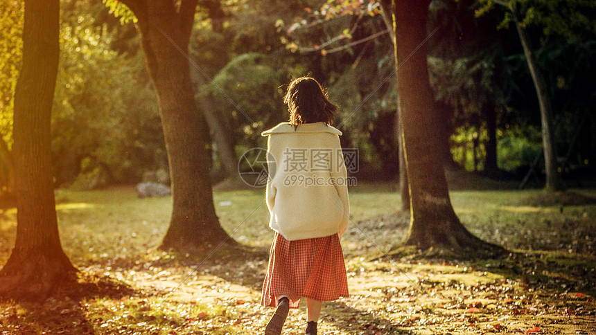 文艺清新美女写真图片