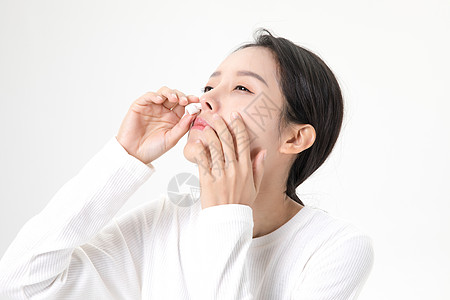 女性流鼻血背景