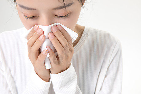 隆鼻子女性流鼻血感冒背景