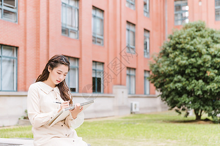 青春女孩素描图片