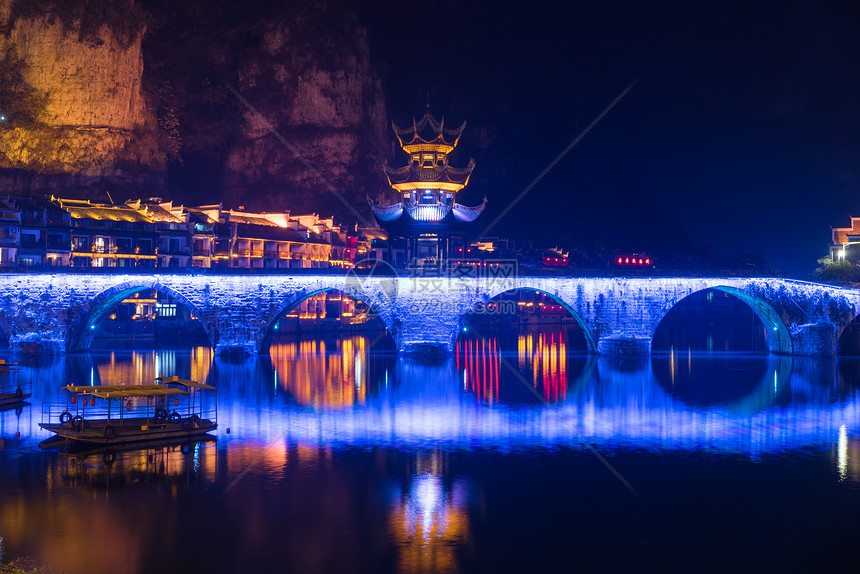 贵州镇远古城夜景图片