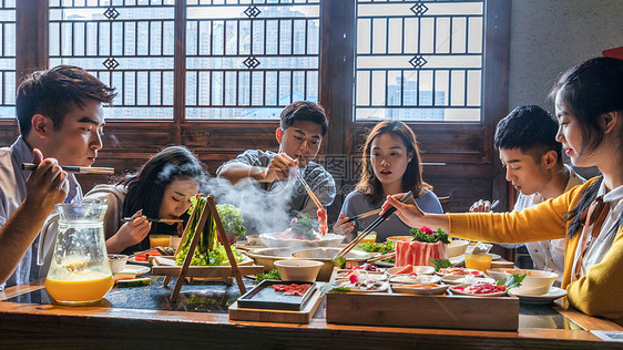 火锅美食青年聚会图片