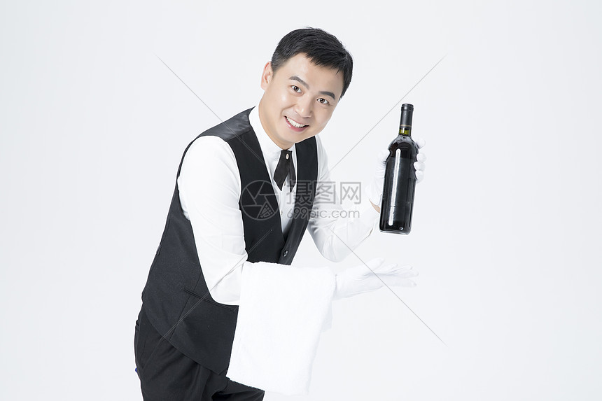 男服务员红酒图片