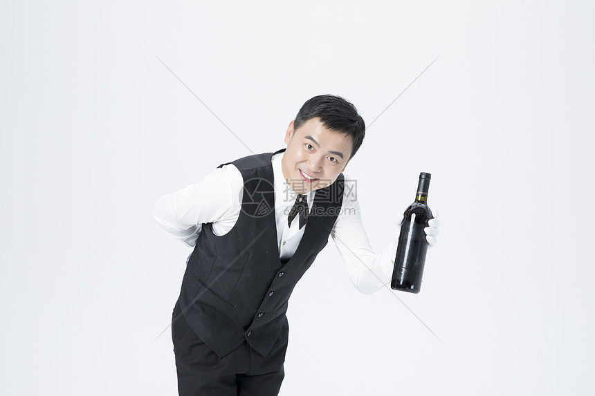男服务员红酒图片