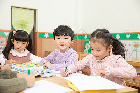 幼儿园教育幼儿园儿童画画背景