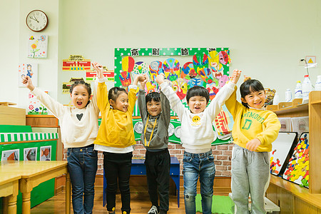儿童成长教育幼儿园教室可爱儿童背景