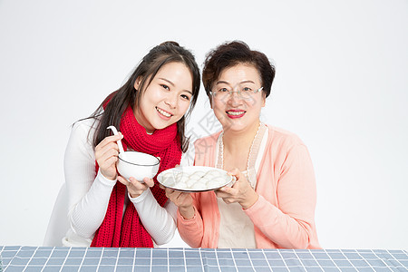 幸福母女吃汤圆图片