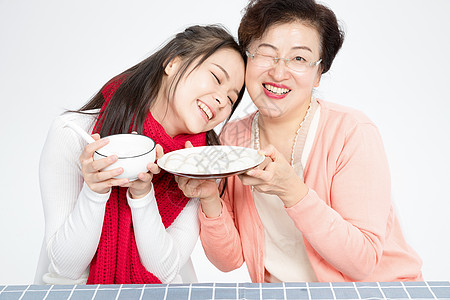 幸福母女吃汤圆图片