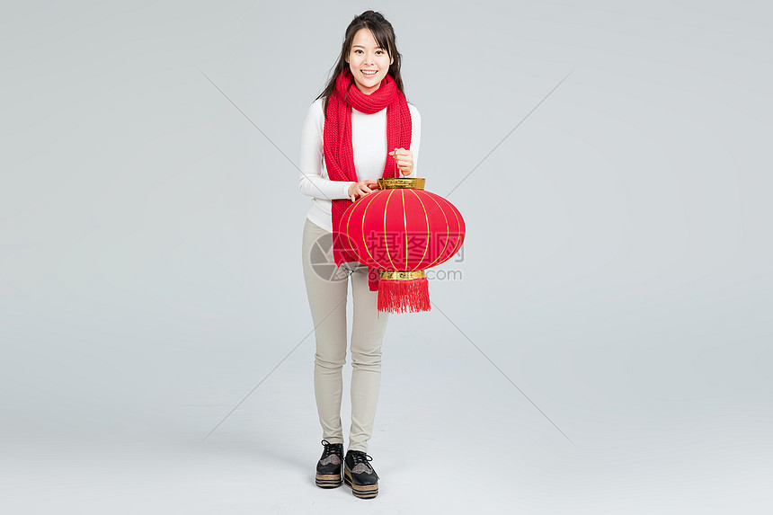 提灯笼的美女