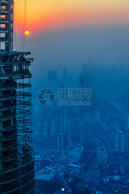 雾霾中的上海图片