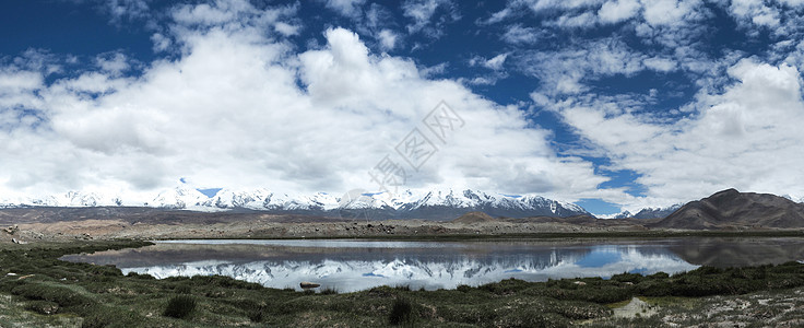 雪山全景图新疆雪山倒影全景图背景