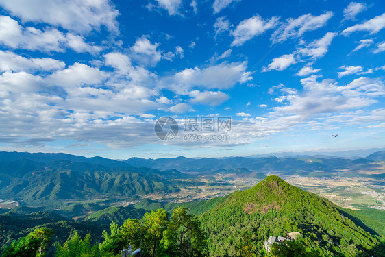 云南腾冲云峰山自然风光图片