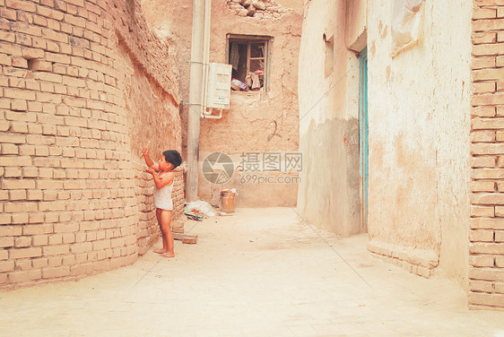 新疆喀什古城孩子图片