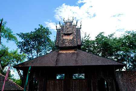 泰国清迈清莱黑庙建筑黑庙屋顶图片