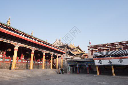 藏式古建筑青海西宁塔尔寺建筑背景