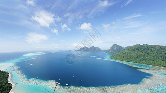 鸟瞰海岛马来西亚沙巴度假海岛背景