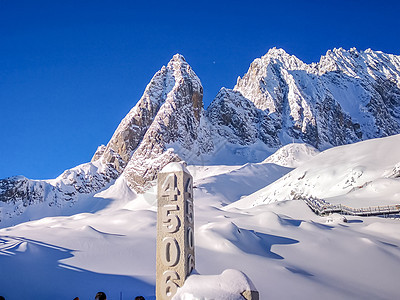 云南丽江玉龙雪山风光背景图片