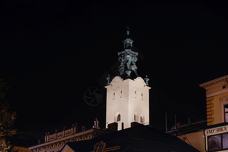 世界遗产利沃夫夜景图片