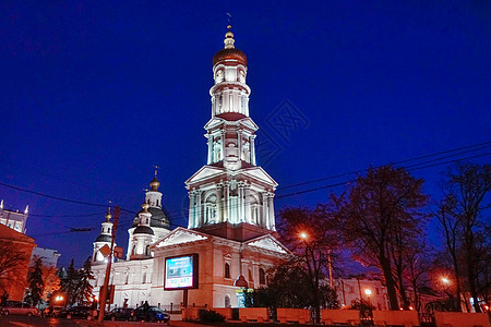 乌克兰东部哈尔科夫城市夜景图片