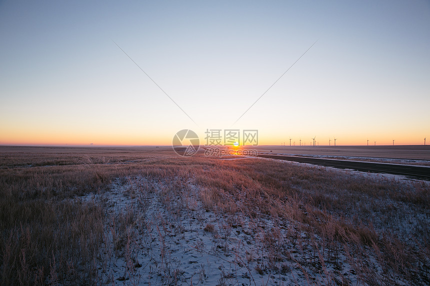 内蒙古海拉尔公路日出风光图片