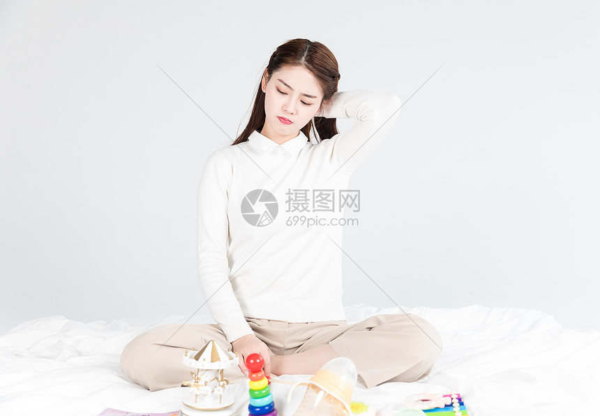 妈妈苦恼选玩具图片