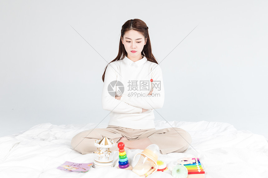 妈妈苦恼选玩具图片