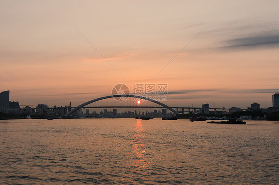 上海卢浦大桥日出图片