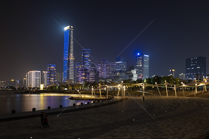 节日的深圳湾公园海滩夜景图片