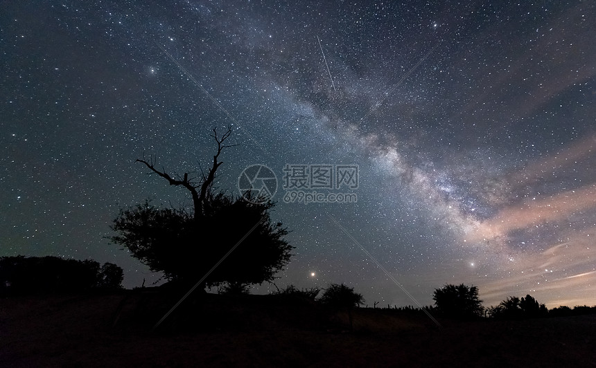 星空银河夜景图片