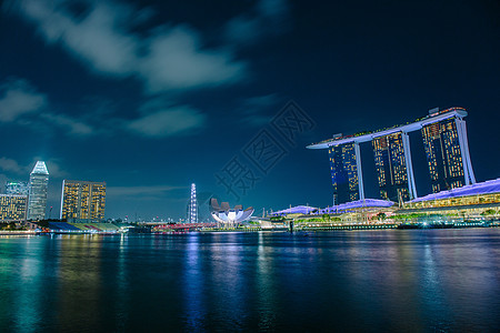 新加坡滨海湾金沙酒店夜景背景图片