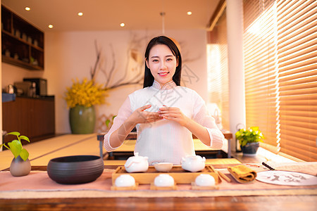 茶室女生饮茶形象图片