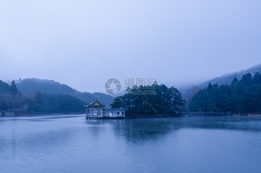 江西九江庐山如琴湖景区图片