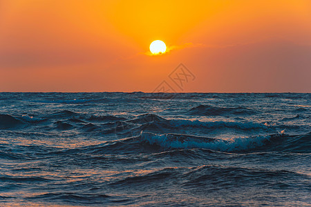 海边落日图片