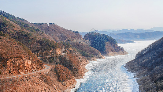 冬天开车丹东绿江村自然风光背景