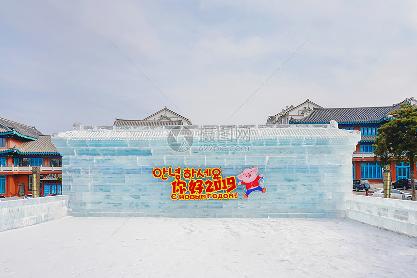 延边州2019猪年冰雕图片