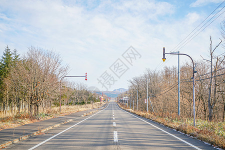 日本北海道阿寒摩周国立公园道路图片