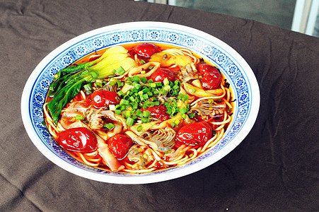 辣鸡面泡椒鸡杂面背景