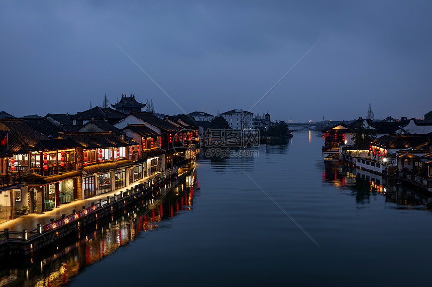 古镇夜景图片