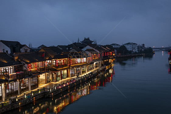 古镇夜景图片