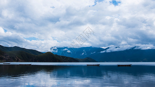 四川泸沽湖的风景图片