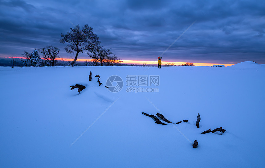 冬日暖阳雪景图片