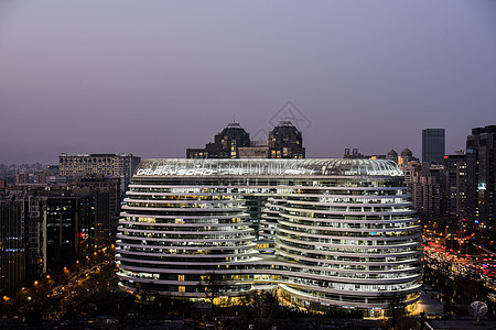 北京银河SOHO夜景建筑交通高清图片素材