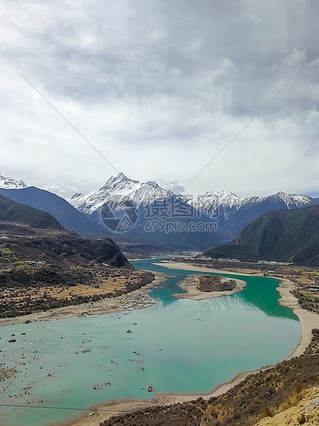 西藏林芝当地风光图片