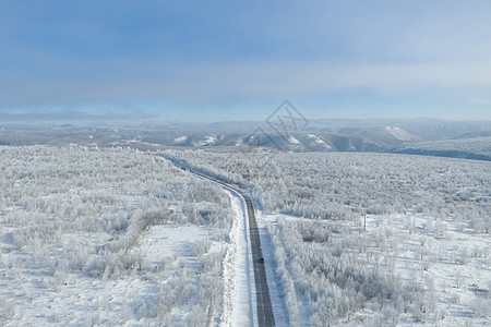 航拍阿尔山冰雪公路图片