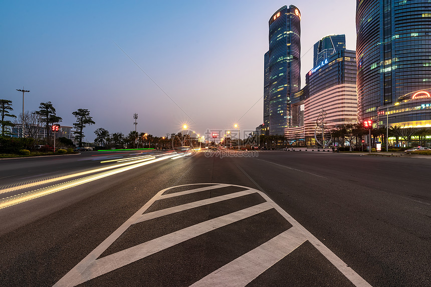 城市道路图片