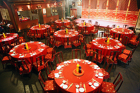 中式红色喜庆桌席图片