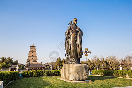 陕西旅游西安大雁塔玄奘像背景