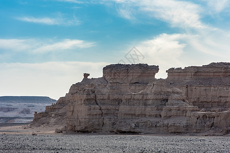 新疆雅丹地貌图片